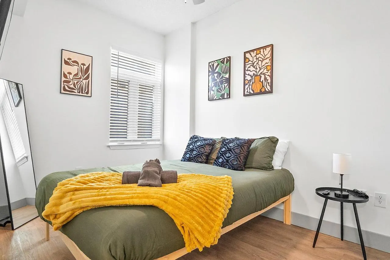 Midnight Marvel - Amazing City Views, Free Parking Charlotte United States