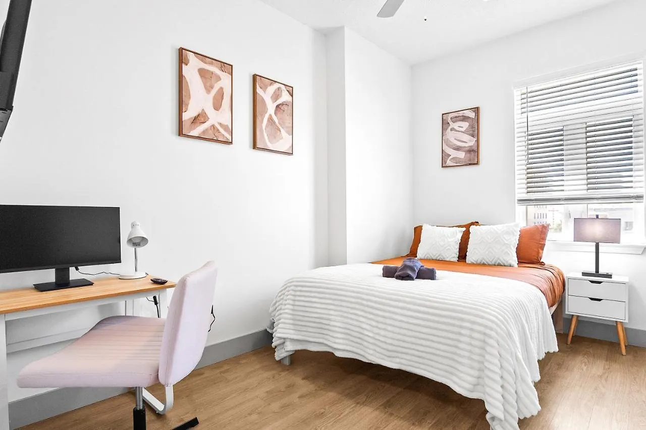 Midnight Marvel - Amazing City Views, Free Parking Charlotte 0*,