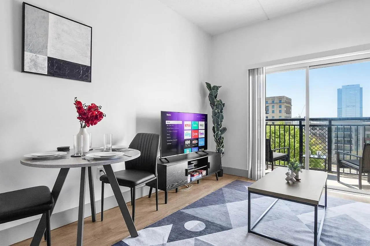Apartment Midnight Marvel - Amazing City Views, Free Parking Charlotte