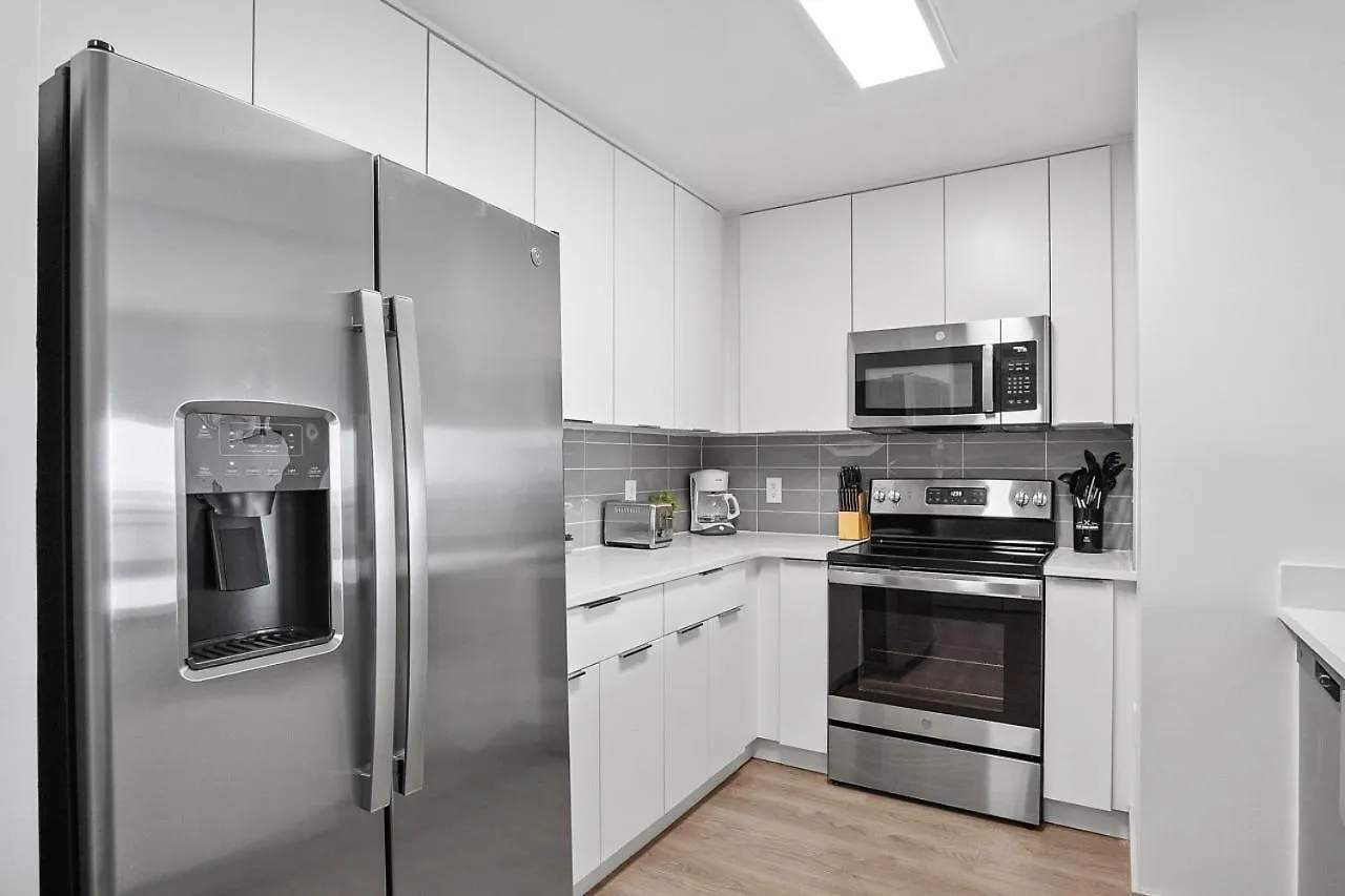 Midnight Marvel - Amazing City Views, Free Parking Charlotte 0*,  United States